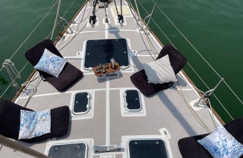 Old Town Boat Rental | SailBoat B&B on Board