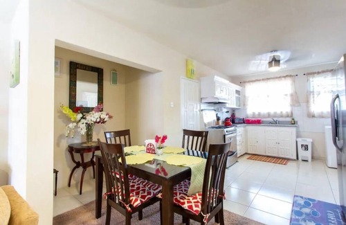 Maxwell Apartment | Saint Hill's The homely spot on the south coast