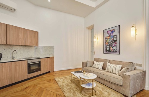 L'Europe Apartment | Saint Honore Luxury Apartment With AC
