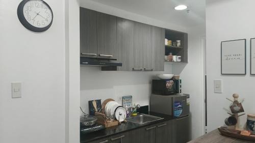 Ortigas Center Apartment | Salt&Light Suite