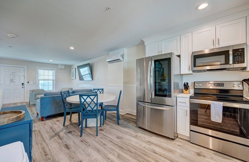 Surf City Apartment | Saltwater Resort Suite 2007, 2nd Floor Queen