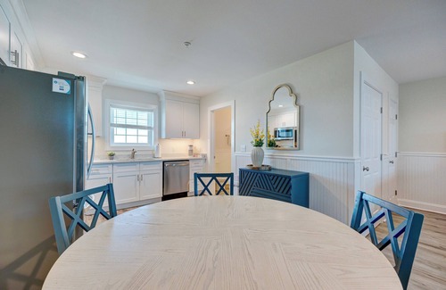 Surf City Apartment | Saltwater Resort Suite 2007, 2nd Floor Queen