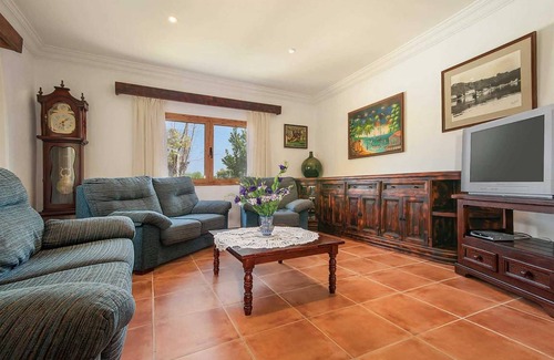 Pollensa Villa | Salve, Nice villa in Pollensa w/