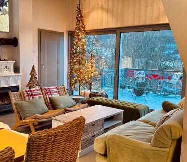 Kamienna Gora House | SalviaMontis