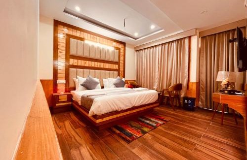 Roorkee Hotel | Samikaran Lodge