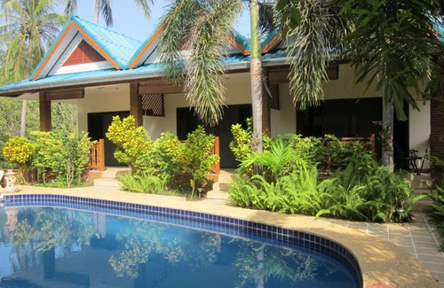 Maret Resort | Samuigreenvalley Resort