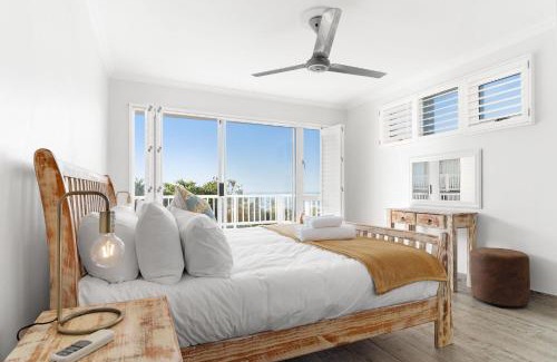 Shaka's Rock Apartment | San Marino 17 by Host Agents