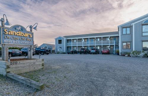 North Truro Hotel | Sandbars Inn - Dog Friendly