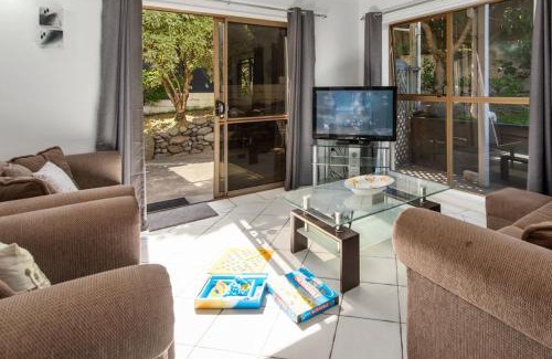 Mount Maunganui House | Sandcastles on Tay - Mt Maunganui Holiday Home