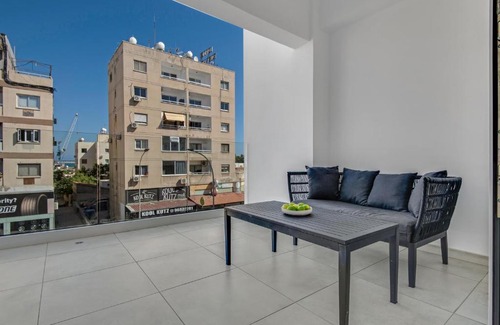 Larnaca Apartment | Sanders Crystal