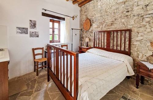 Vasa Koilaniou Apartment | Sanders Village - Lovely Studio w Garden View