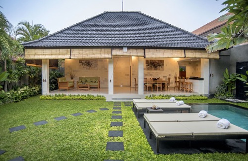 Sunset Road Villa | Sandi Agung Villa Bidadari