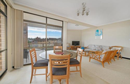 Port Macquarie Apartment | Sandpiper 9 25 Waugh Street