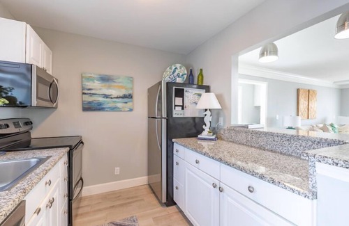 Holiday Isle Condo | Sandpiper Cove unit 1148, Gulf Front 3 night min