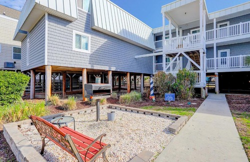 Ocean Isle Beach Apartment | Sandvillas C1