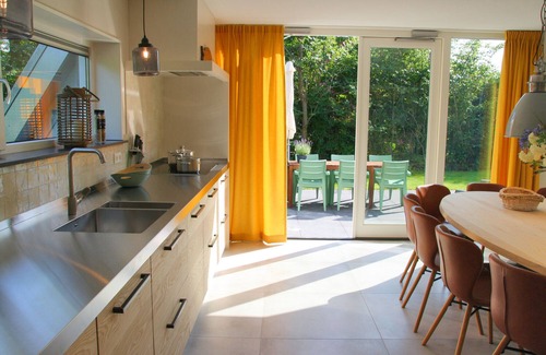 Callantsoog House | Sandy 36 Xl family cottage, luxury on the coast Sandepark 36, Very spacious.