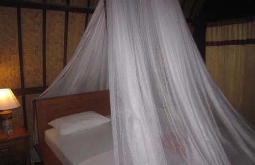 Gili Air Hotel | Sandy Beach Bungalows