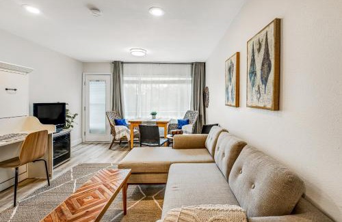 Neskowin Apartment | Sandy Landing
