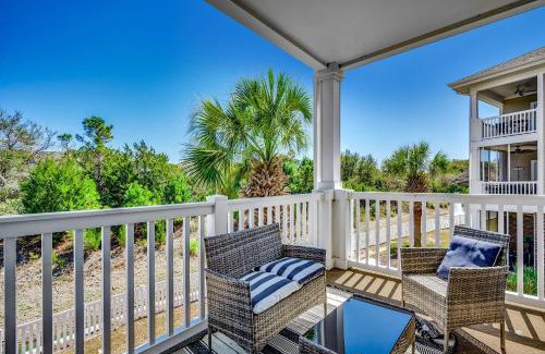 North Myrtle Beach House | Sandy Tee Resort Suite w Giant Pool Oasis