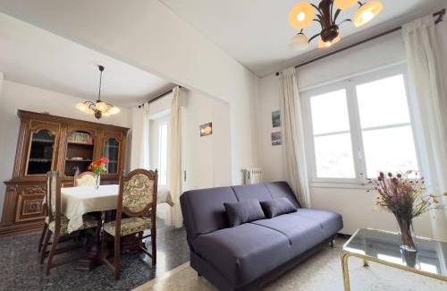 Sanremo Apartment | SANREMO Mare e Relax - Affittasi "Casa Illiade" con parcheggio libero, terrazza e Wi-Fi