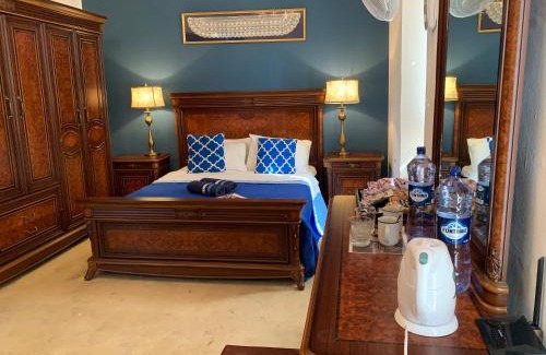 Victoria House | Santa Marija House