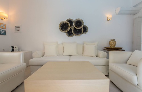 Oia Hotel | Santorini Secret Suites & Spa
