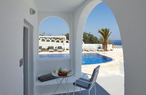 Akrotiri Hotel | Santorini View