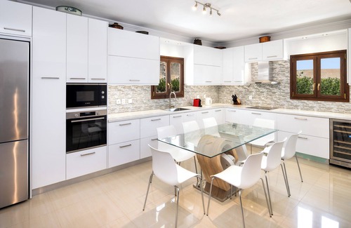 Fira Hotel | Santorinn Suites