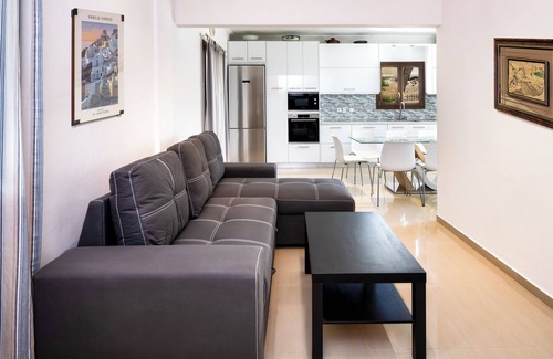 Fira Hotel | Santorinn Suites