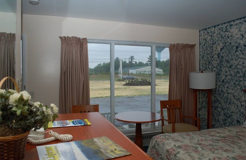 Fort Edward Hotel | Sara Glen Motel