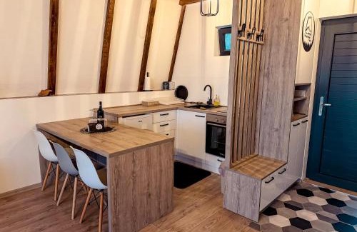 East Sarajevo Ski Chalet | Sarajevo House Mountain View