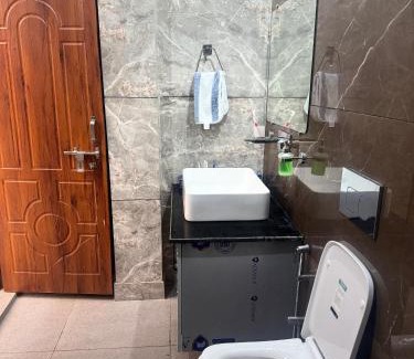 Lansdowne House | Saranam