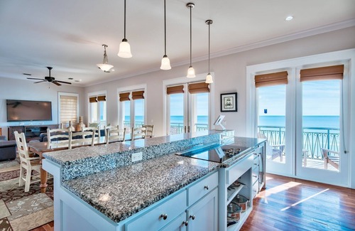 Delos House | Save Oct-Dec*PrivateBch*BeachSvc*Elevator*HeatPool