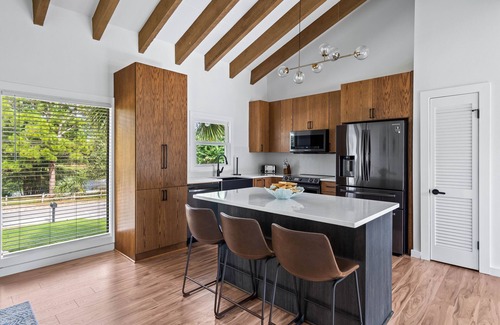 Gulf Pines House | *Save Oct-Dec*PrivateGatedBch*HeatedPool*Bikes*