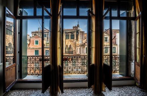 Castello Apartment | Savoia e jolanda Apartments