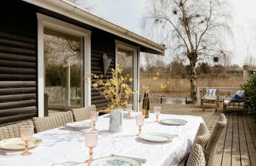 Udsholt Sand House | Scandinavian Style And Lake View In Oasis