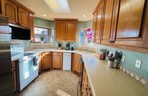 Farmers Branch House | Scarlet Oak Home: Charming 3-bedroom house in Farmers Branch