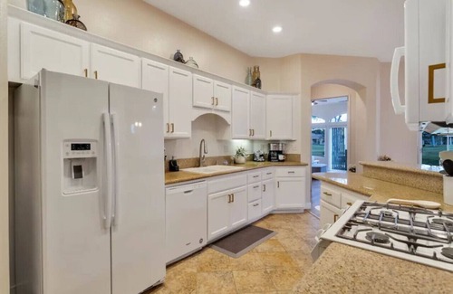 Indio House | Scenic Getaway: Spacious 3BR/3BA Home in Indio