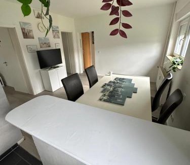 Vogelheim Apartment | Schöne Wohnung am Rot-Weiss Essen Stadion E04 und E01