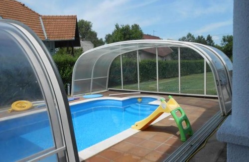 Balatonmariafurdo House | schönes Ferienhaus mit grossen Pool 250 m vom Balaton
