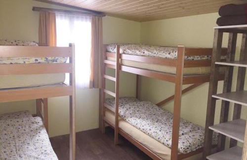 Lauterbrunnen Hostel | Schutzenbach Backpackers For Adults 18-34 years only