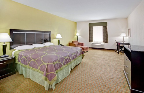 La Porte Hotel | Scottish Inn and Suites La Porte