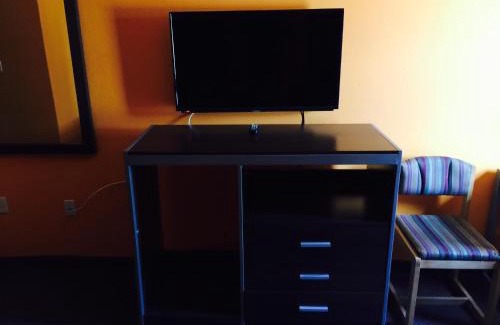 Southeast Houston Hotel | Scottish Inn & Suites Hobby Airport