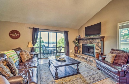 Osage Beach House | Screened Porch, Resort Perks Osage Beach Cabin!
