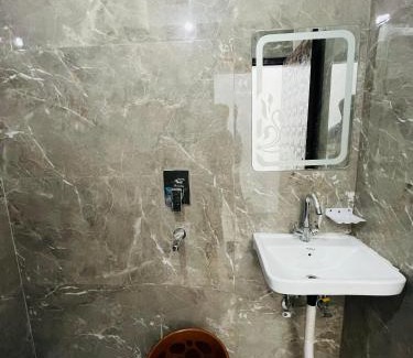 Ghaziabad Hotel | Scropio In Dashrathpuri