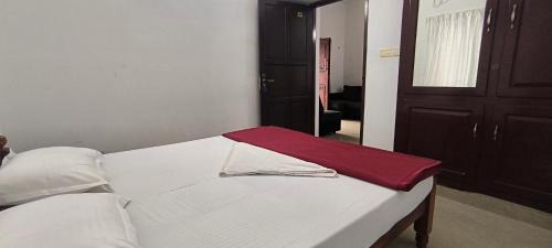Kuzhuppilly House | Sea Breeze Cherai Homestay