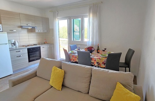 Mastrinka Villa | Sea Front Stone Villa, just 5m from pebble beach, 3km from Trogir Old Town