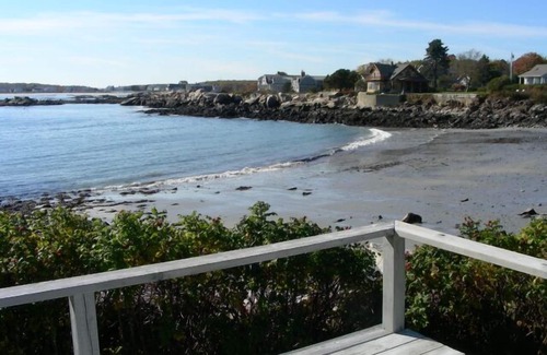 Fortunes Rocks Cottage | 'Sea Haven' 3 BR Oceanfront plus short walk to Fortunes Rocks Beach