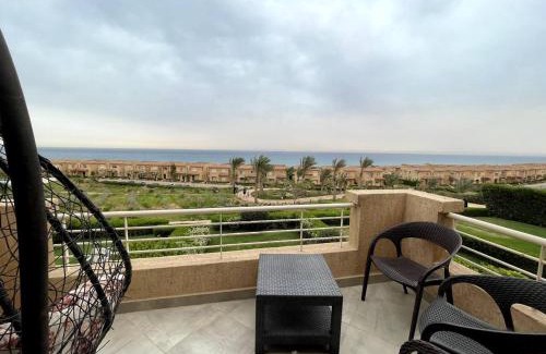 Ras Sudar Apartment | Sea & Pool View Penthouse Chalet at Telal Sokhna