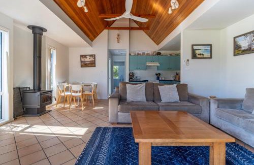 Berrara House | Sea Shell Chalet at Berrara Chalets
